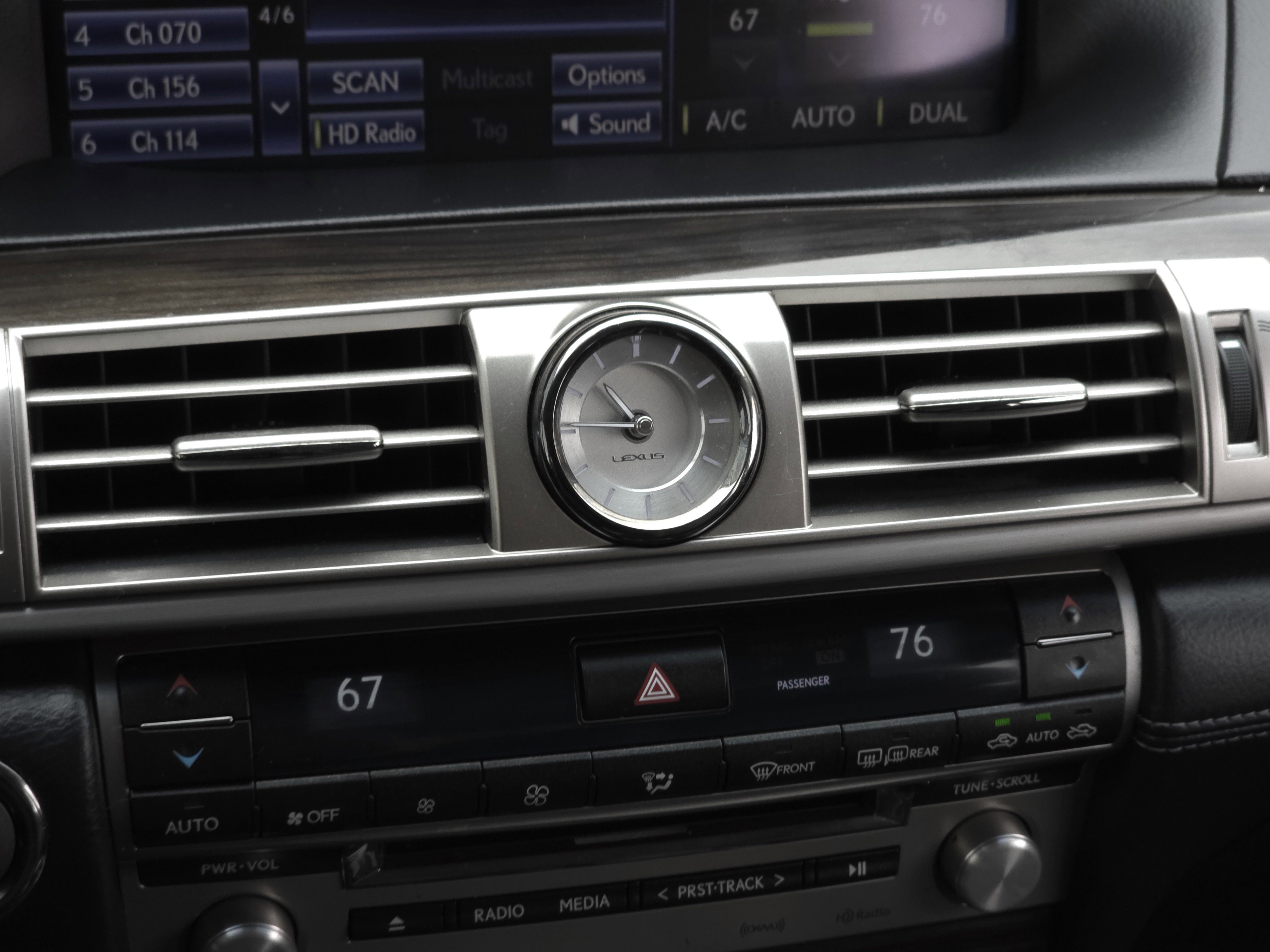 Used 2013 Lexus LS 460 AWD image 18