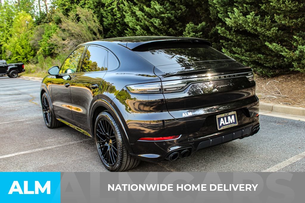 Used 2022 Porsche Cayenne GTS AWD/4WD image 4