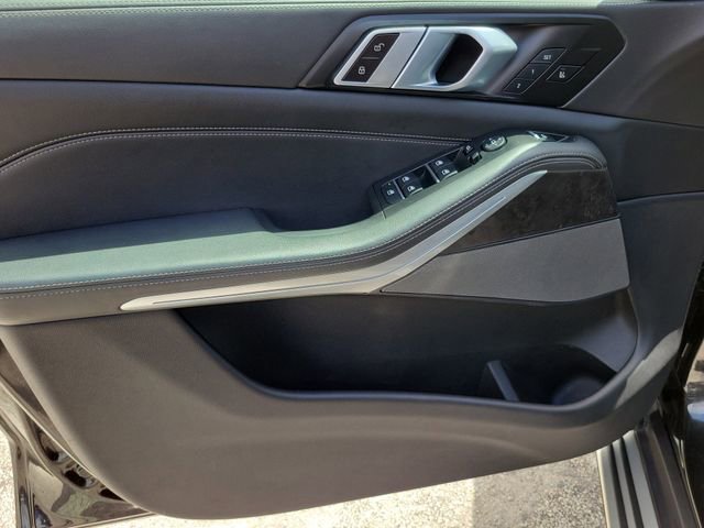 Used 2024 BMW X5 xDrive40i w/ Premium Package image 17