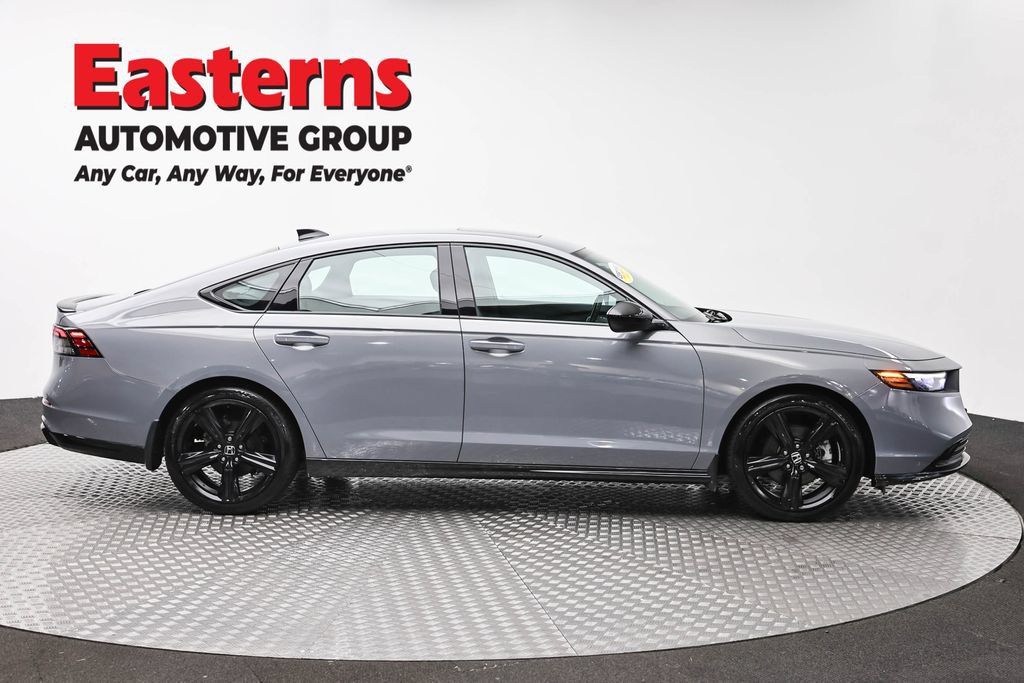 Used 2023 Honda Accord Sport image 4