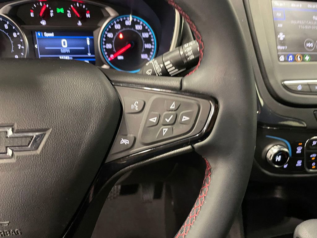 Used 2023 Chevrolet Equinox RS image 36