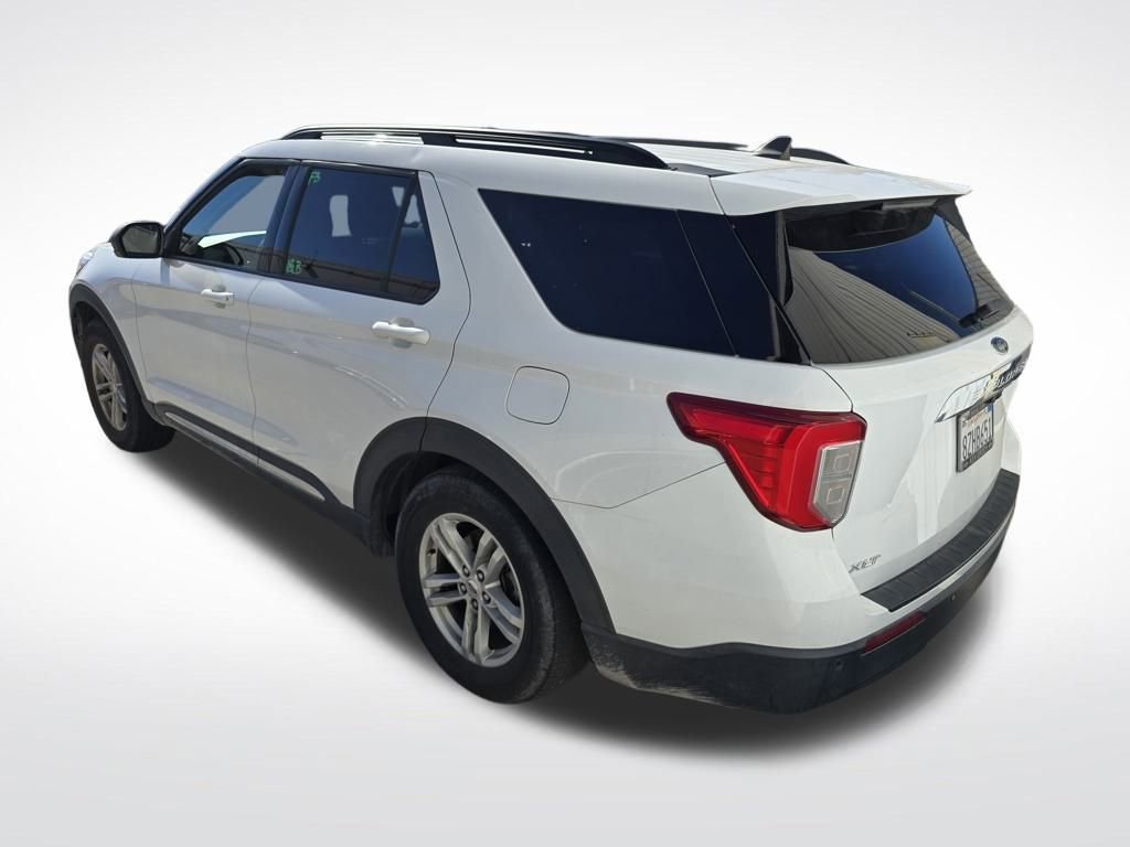 Used 2021 Ford Explorer XLT image 7