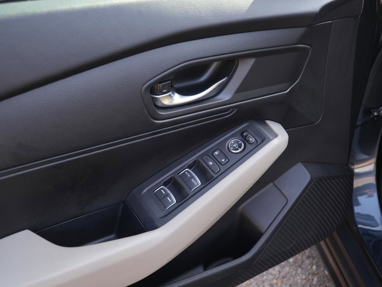 Used 2023 Honda Accord LX image 14