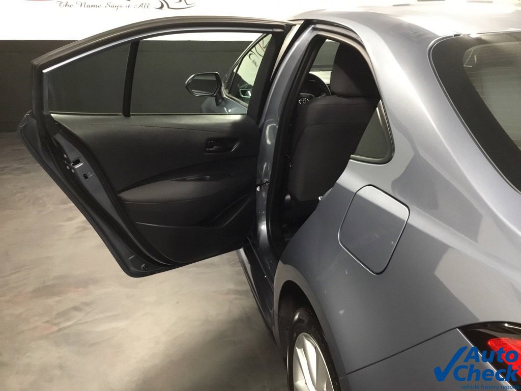 Used 2025 Toyota Corolla LE w/ LE Premium Package FWD image 27