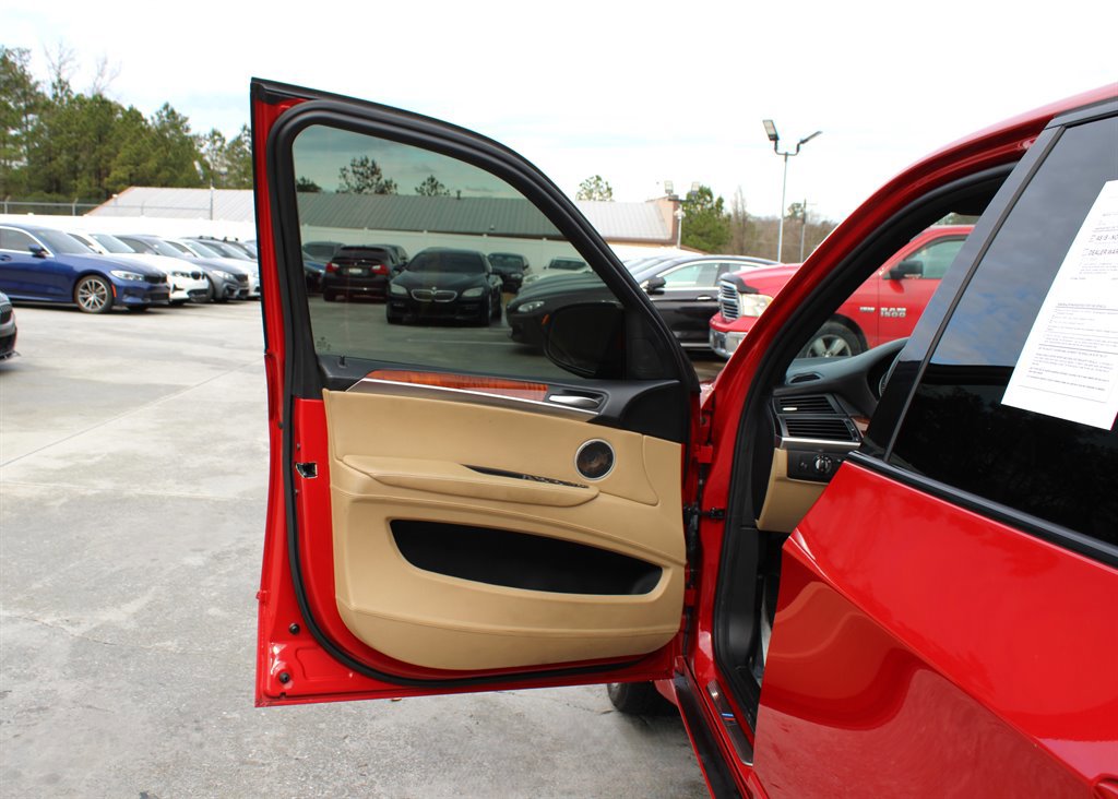 Used 2012 BMW X5 M image 33