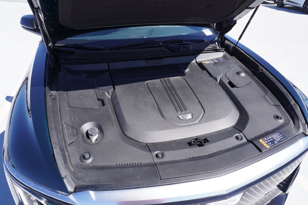 Certified 2024 Cadillac Lyriq Luxury RWD image 7
