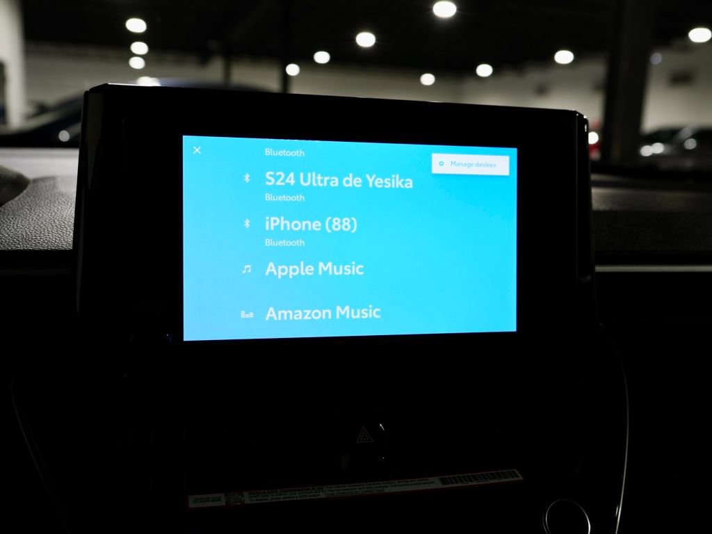 Used 2025 Toyota Corolla Cross AWD Hybrid image 18