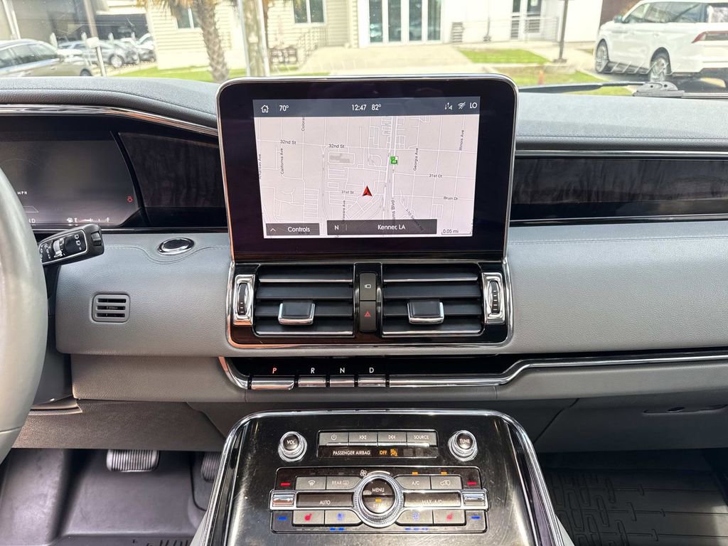 Used 2020 Lincoln Navigator Reserve w/ Luxury Package image 26