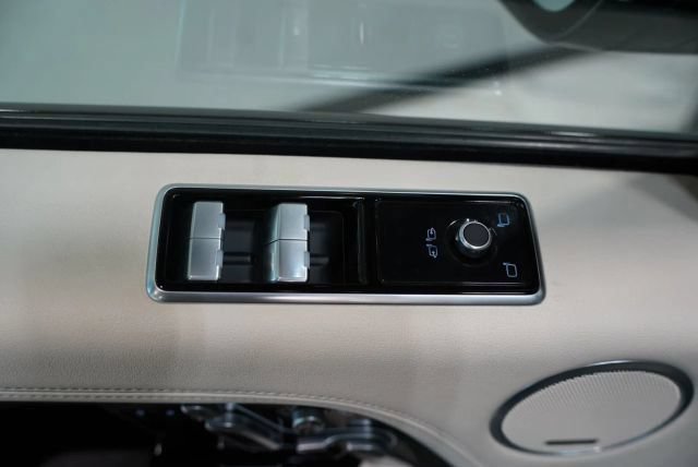 Used 2020 Land Rover Range Rover HSE AWD/4WD image 22