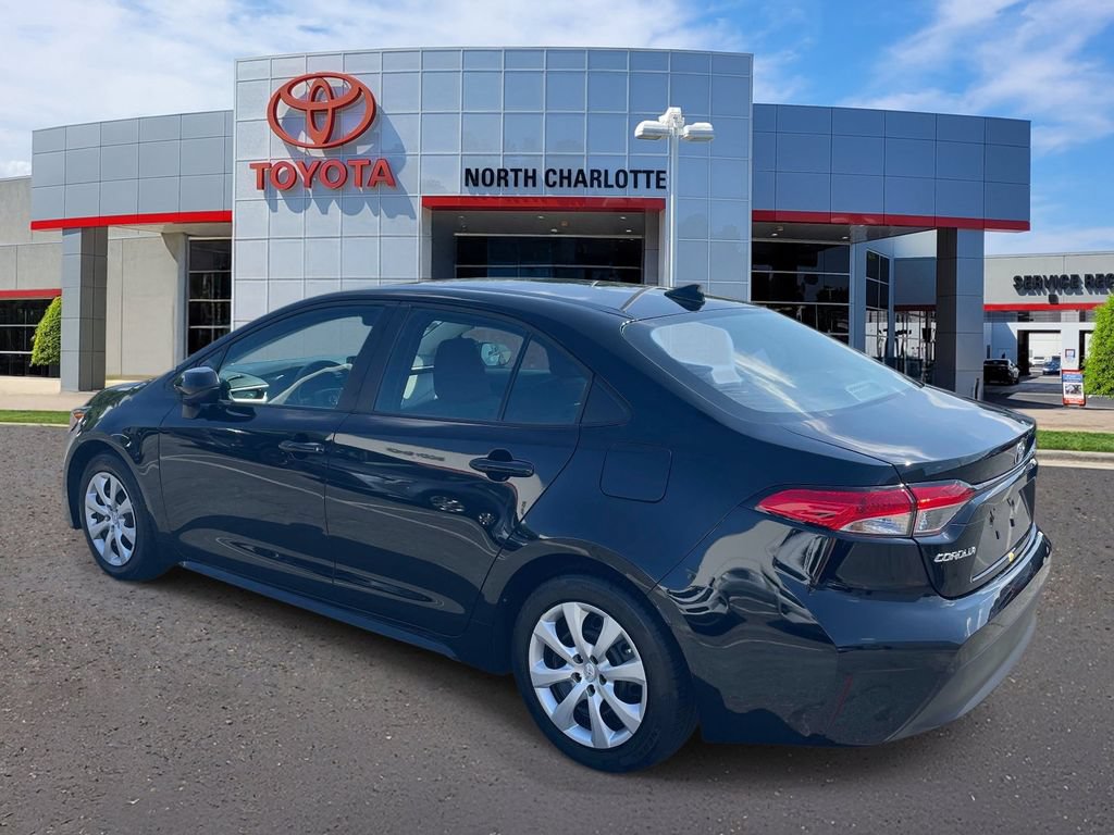 Used 2024 Toyota Corolla LE FWD image 6