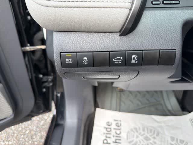Used 2021 Toyota Camry SE FWD image 37