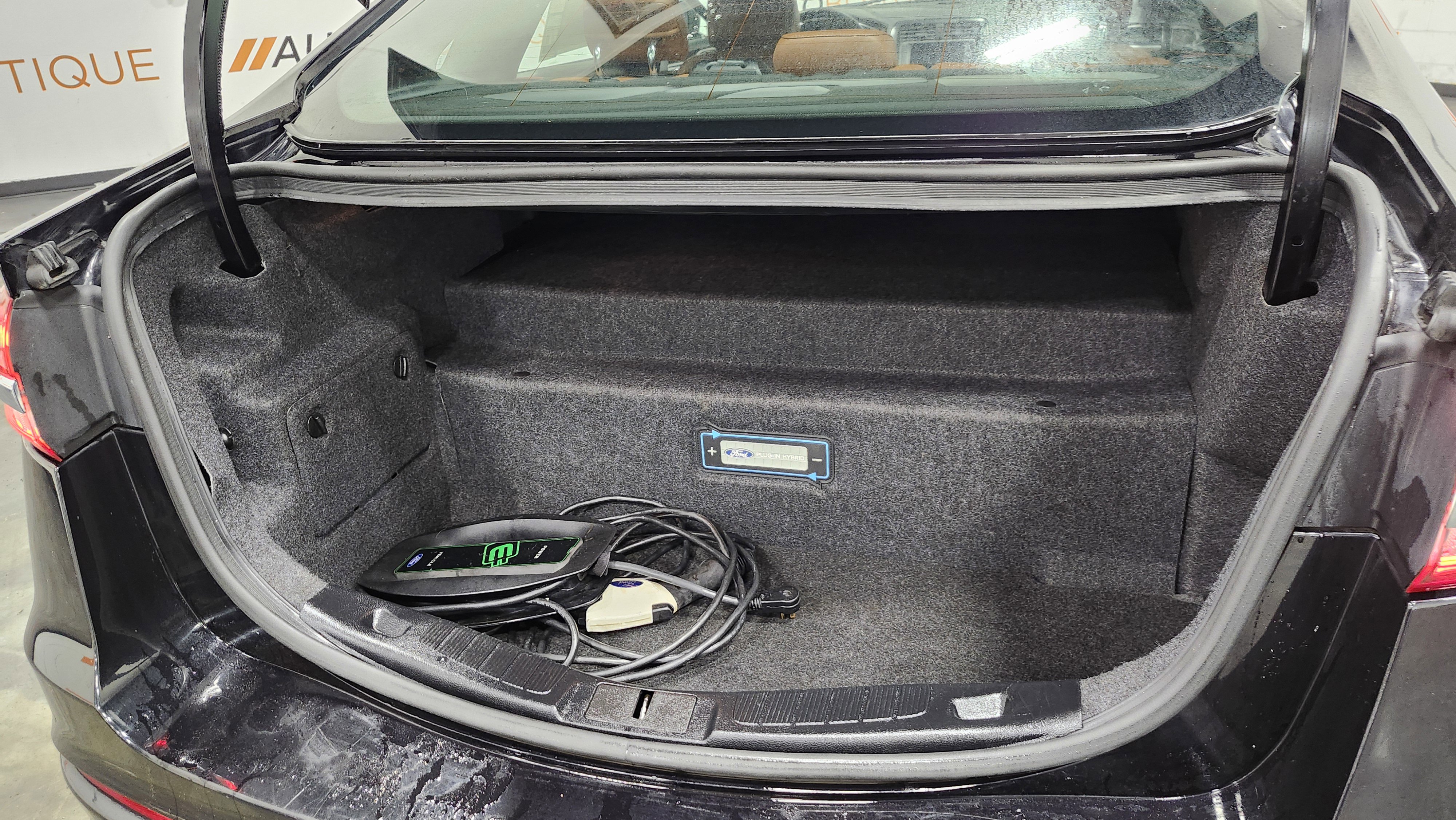 Used 2019 Ford Fusion Energi Titanium image 21