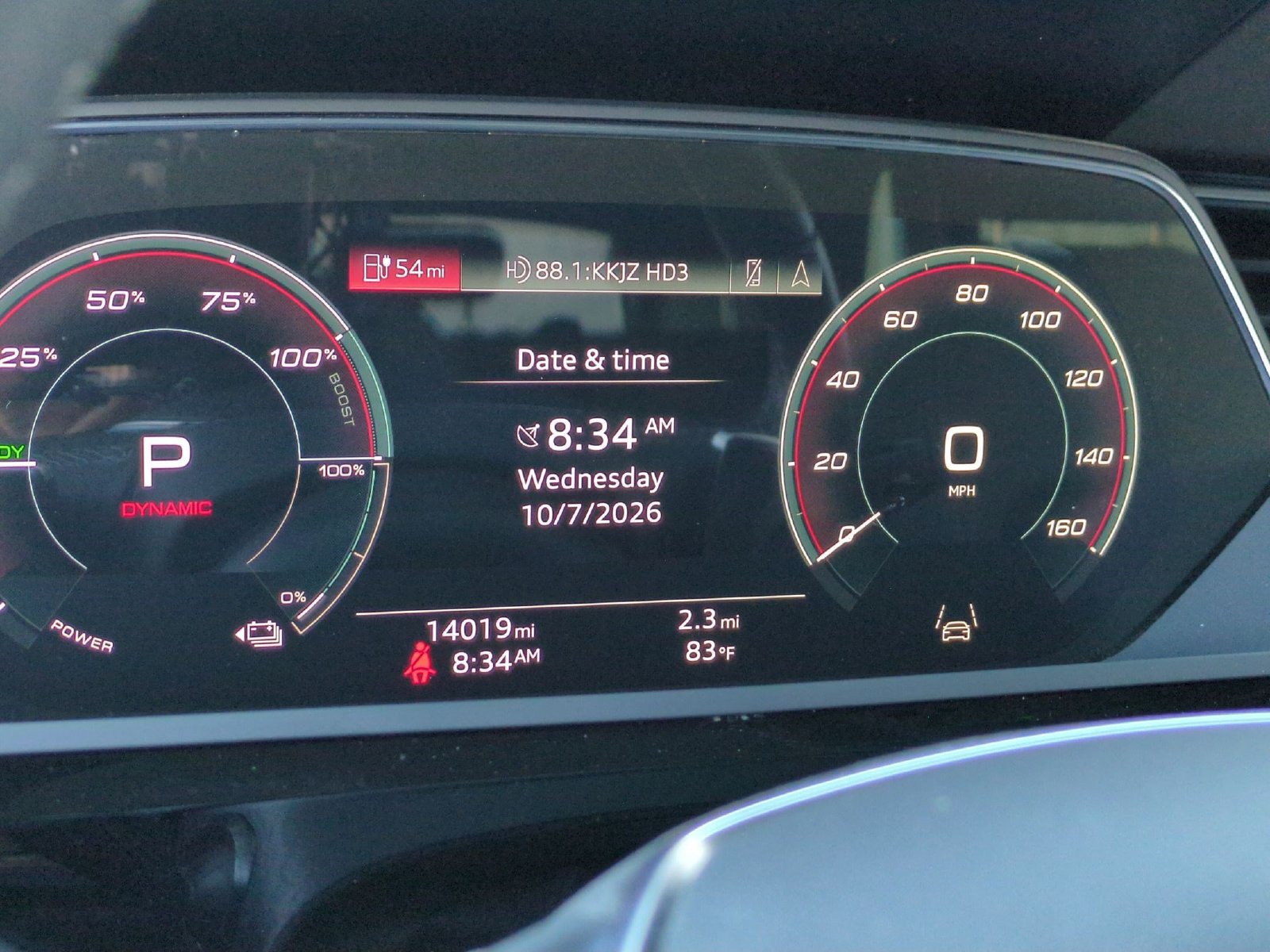 Used 2024 Audi Q8 e-tron Premium AWD/4WD image 12