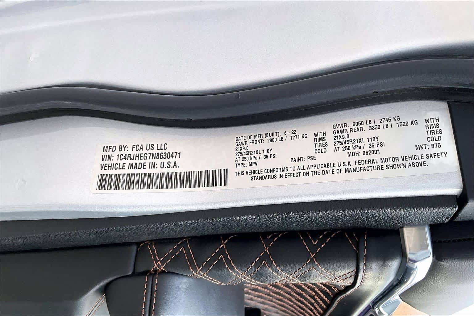 Used 2022 Jeep Grand Cherokee Summit AWD/4WD image 30