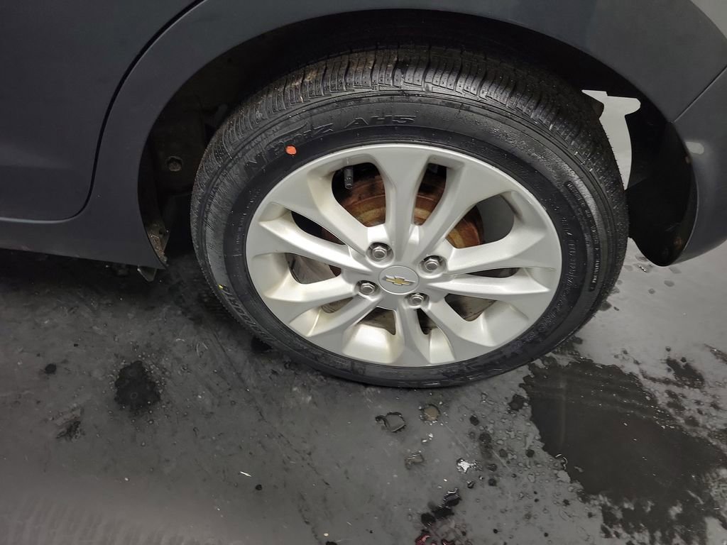 Used 2021 Chevrolet Spark LT image 10