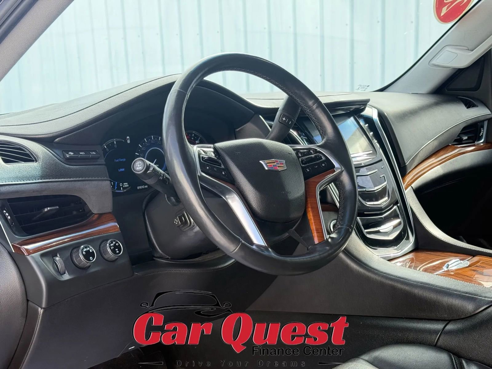 Used 2016 Cadillac Escalade Luxury image 9