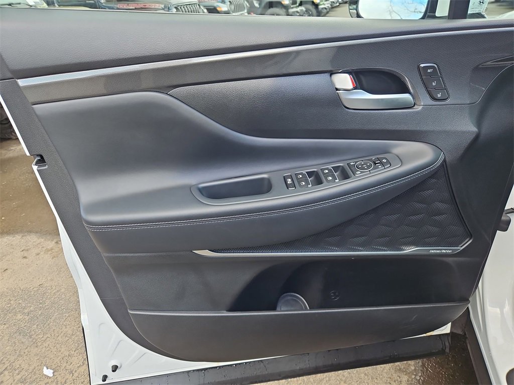 Used 2022 Hyundai Santa Fe Limited w/ Cargo Package image 11