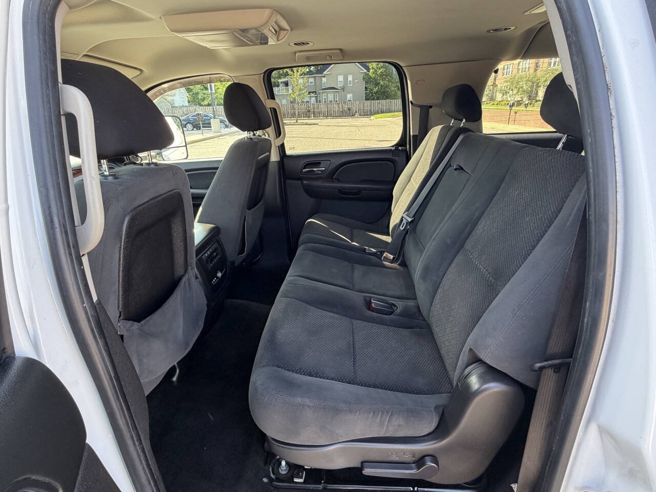 Used 2007 Chevrolet Suburban 2500 LT AWD/4WD image 15
