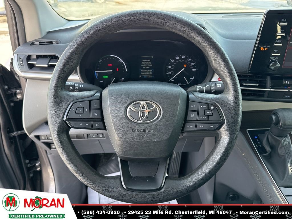 Used 2024 Toyota Sienna LE image 13