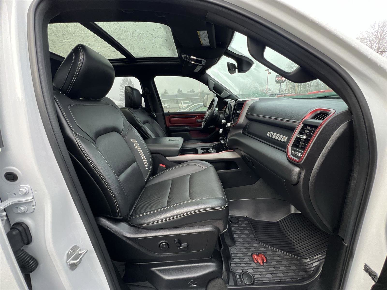 Used 2019 RAM 1500 Rebel image 29