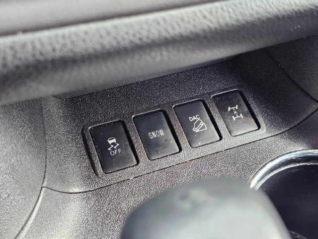 Used 2017 Toyota Highlander SE AWD/4WD image 35