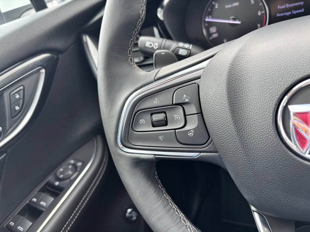Used 2023 Buick Envision Essence FWD image 33