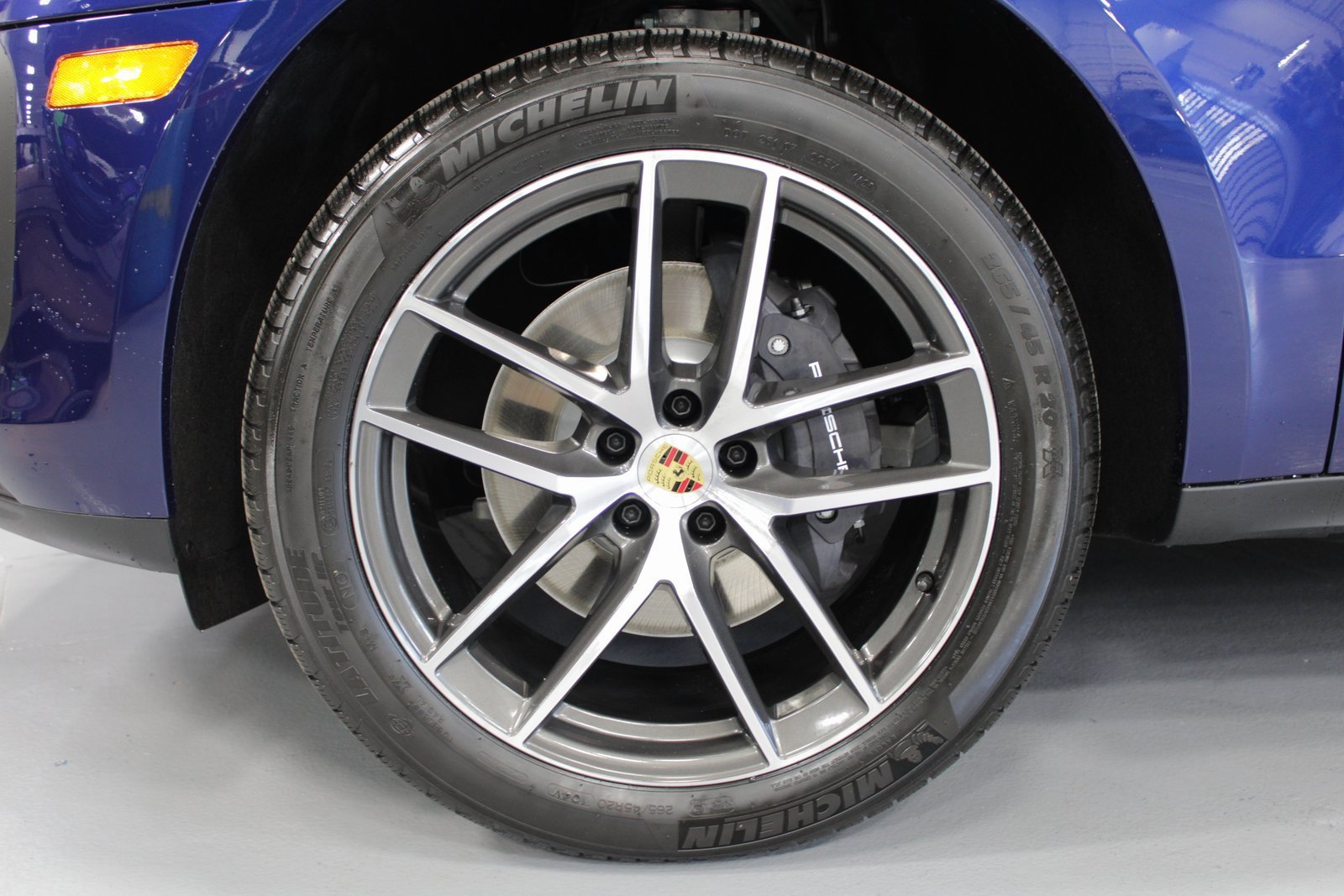 New 2026 Porsche Macan image 11