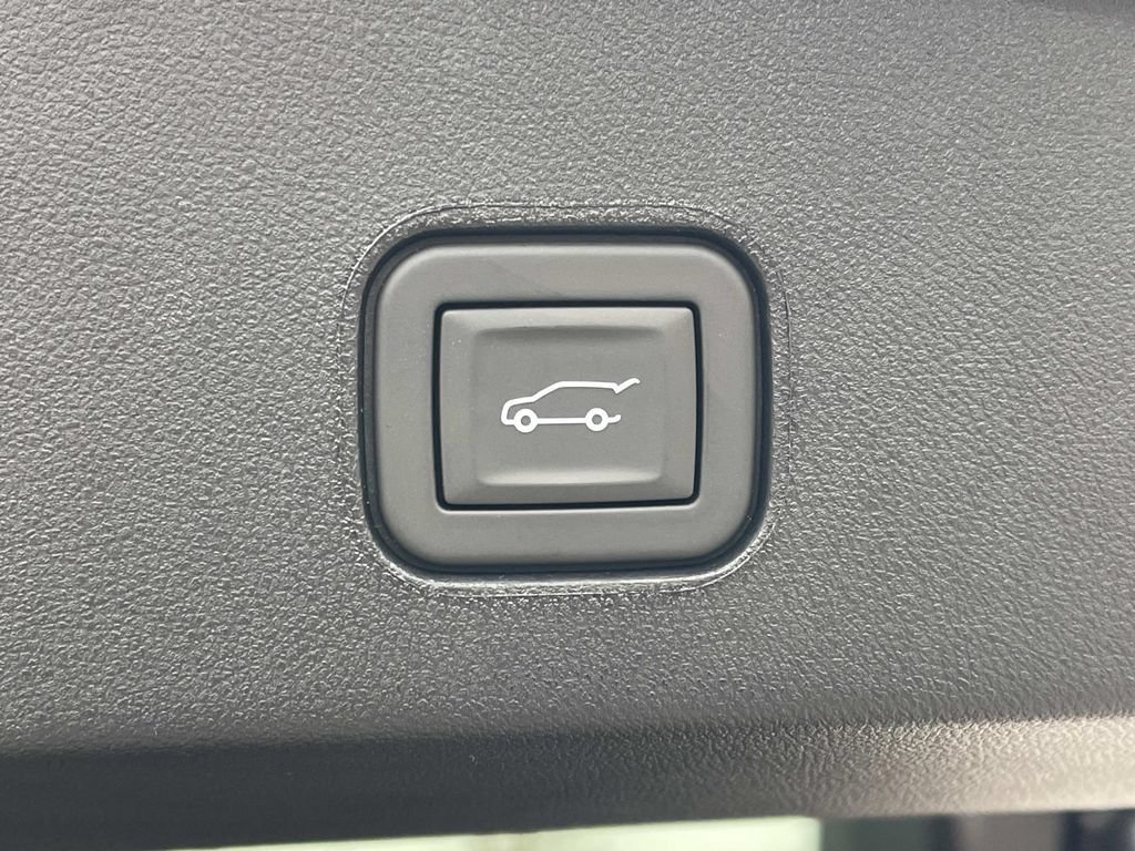 New 2026 Cadillac Lyriq Sport AWD/4WD image 13