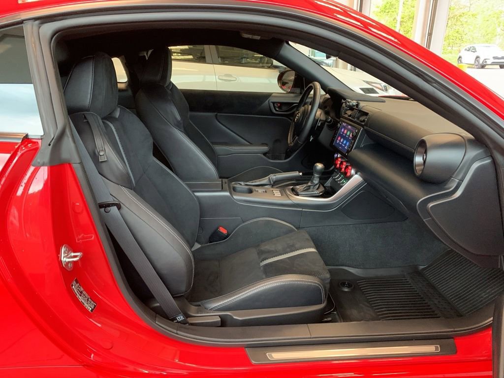 Used 2022 Toyota GR86 Premium w/ ALL Weather Mat Package (TMS) RWD image 13