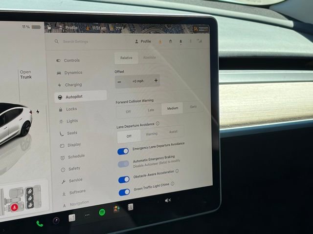 Used 2023 Tesla Model 3 Standard Range image 14