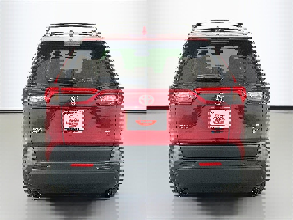New 2025 Toyota RAV4 LE image 5