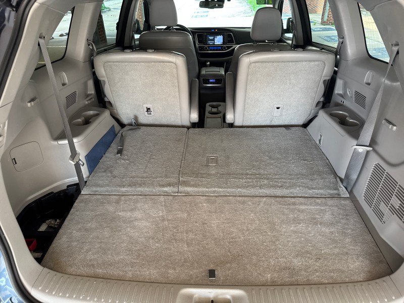 Used 2016 Toyota Highlander Limited Platinum AWD/4WD image 34