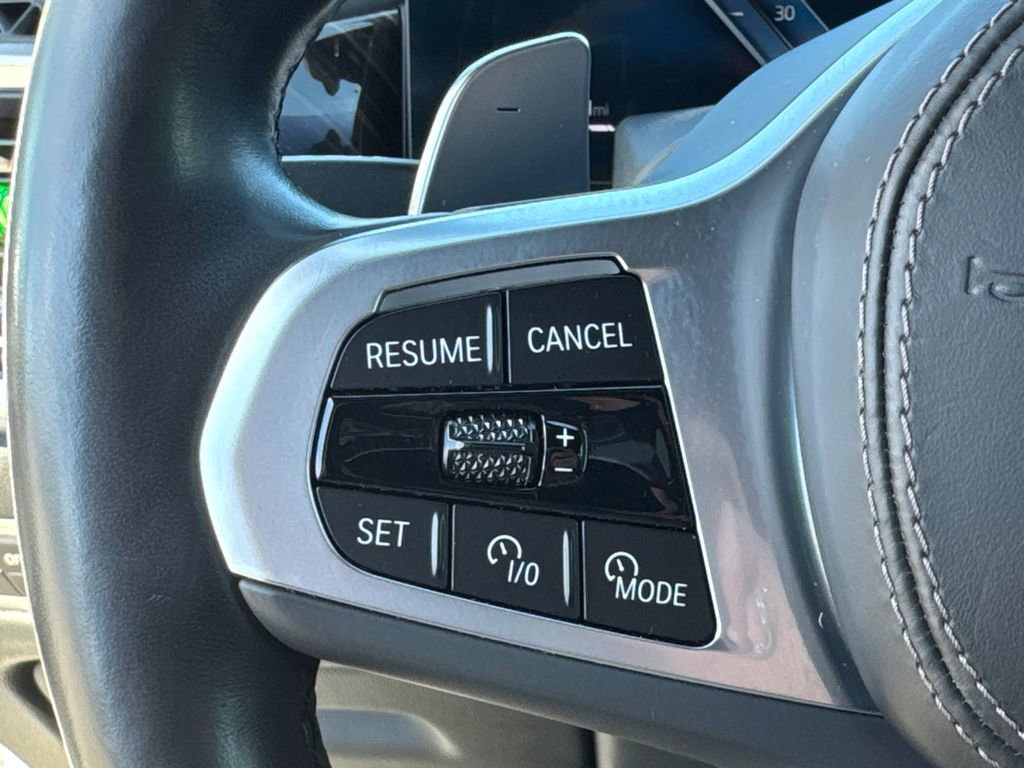 Used 2023 BMW X7 xDrive40i w/ Dynamic Handling Package image 27