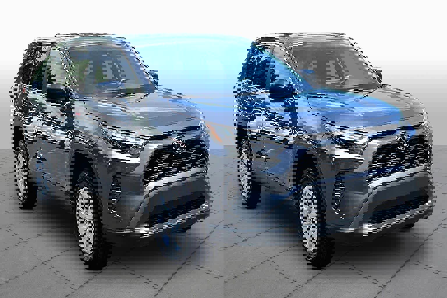 Used 2024 Toyota RAV4 LE FWD image 3