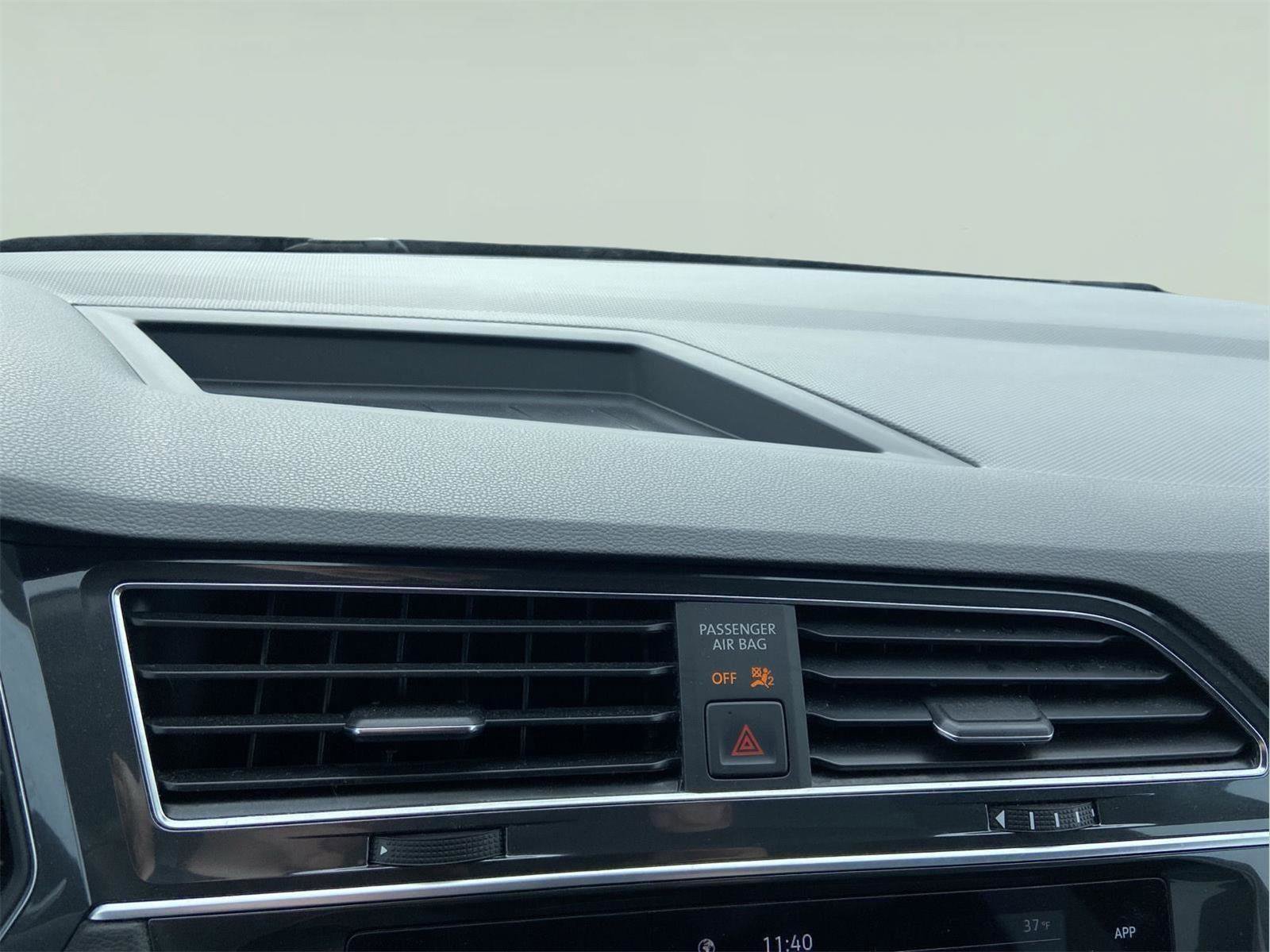 Used 2023 Volkswagen Tiguan SE image 28