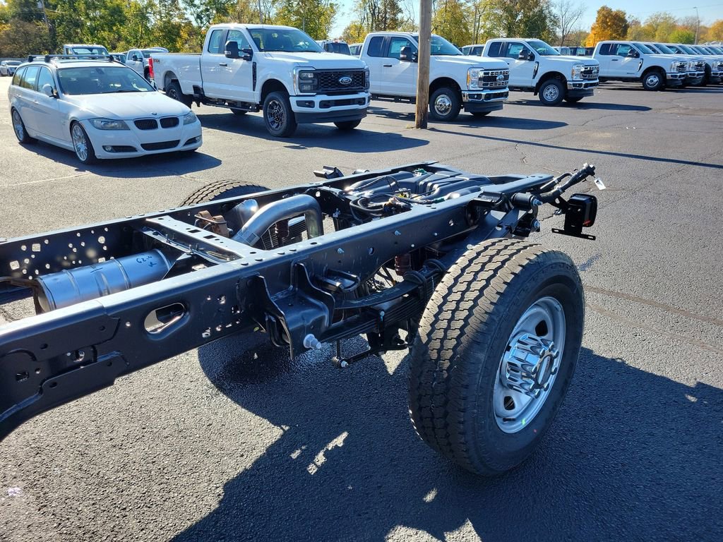 New 2026 Ford F350 XL w/ XL Chrome Package image 9