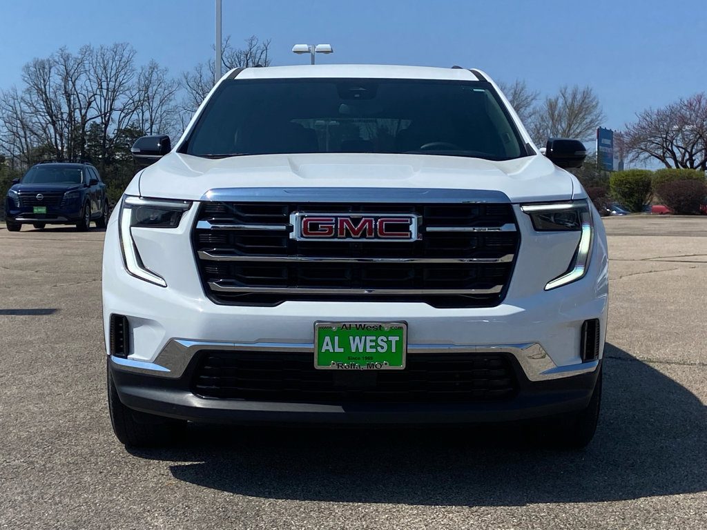 Used 2025 GMC Acadia Elevation image 3