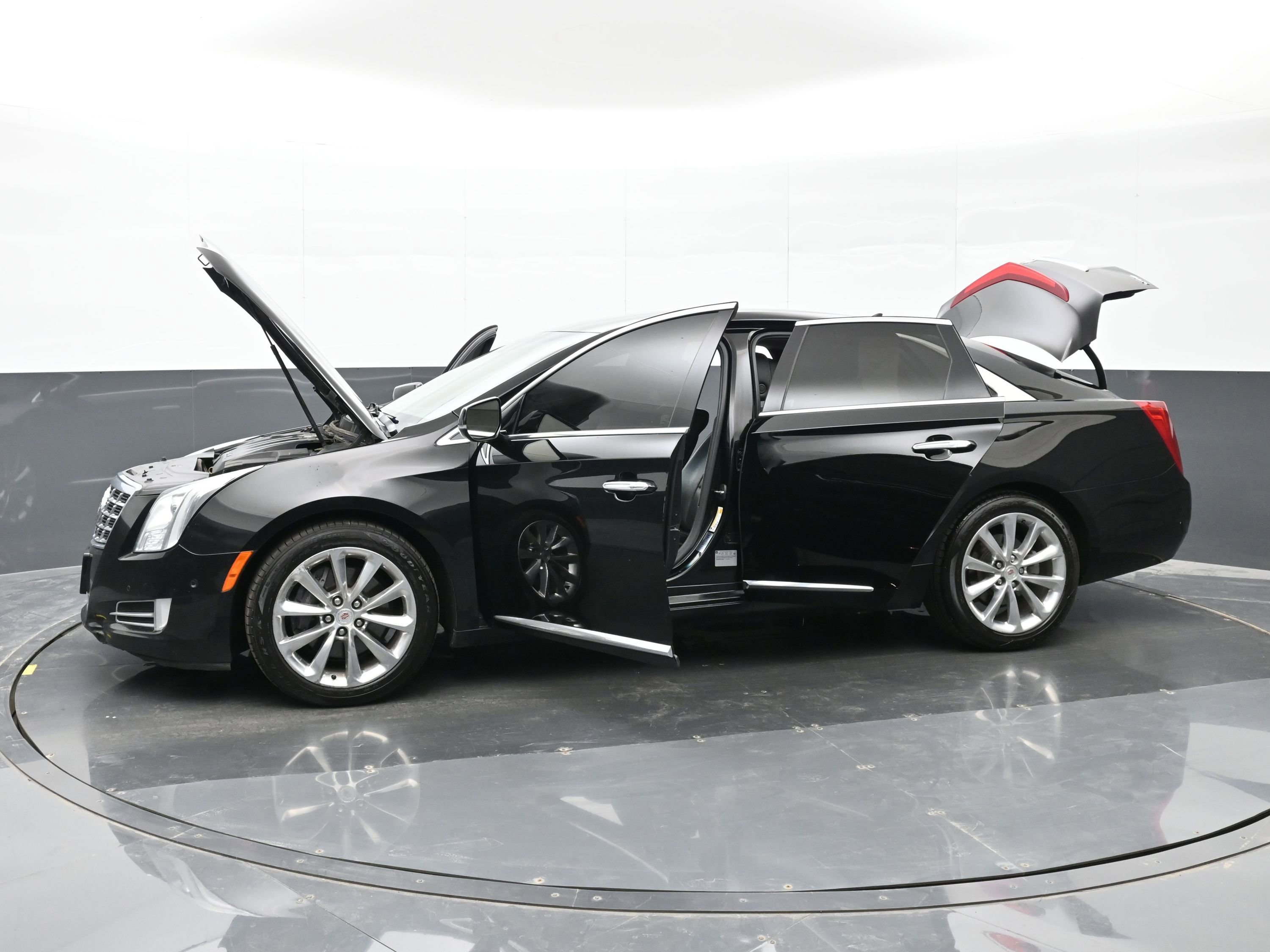 Used 2014 Cadillac XTS Luxury w/ Driver Awareness Package FWD image 47