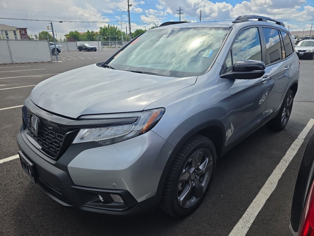 Used 2021 Honda Passport Touring image 1