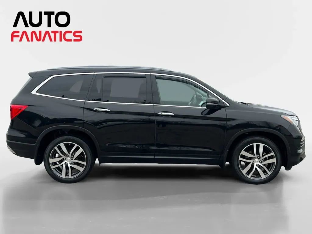 Used 2017 Honda Pilot Elite image 6