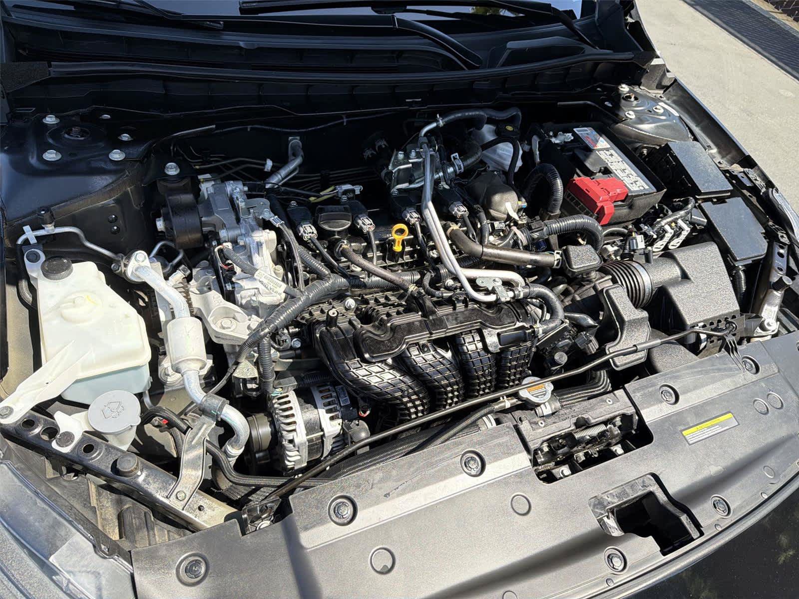 Used 2025 Nissan Altima 2.5 SV FWD image 10