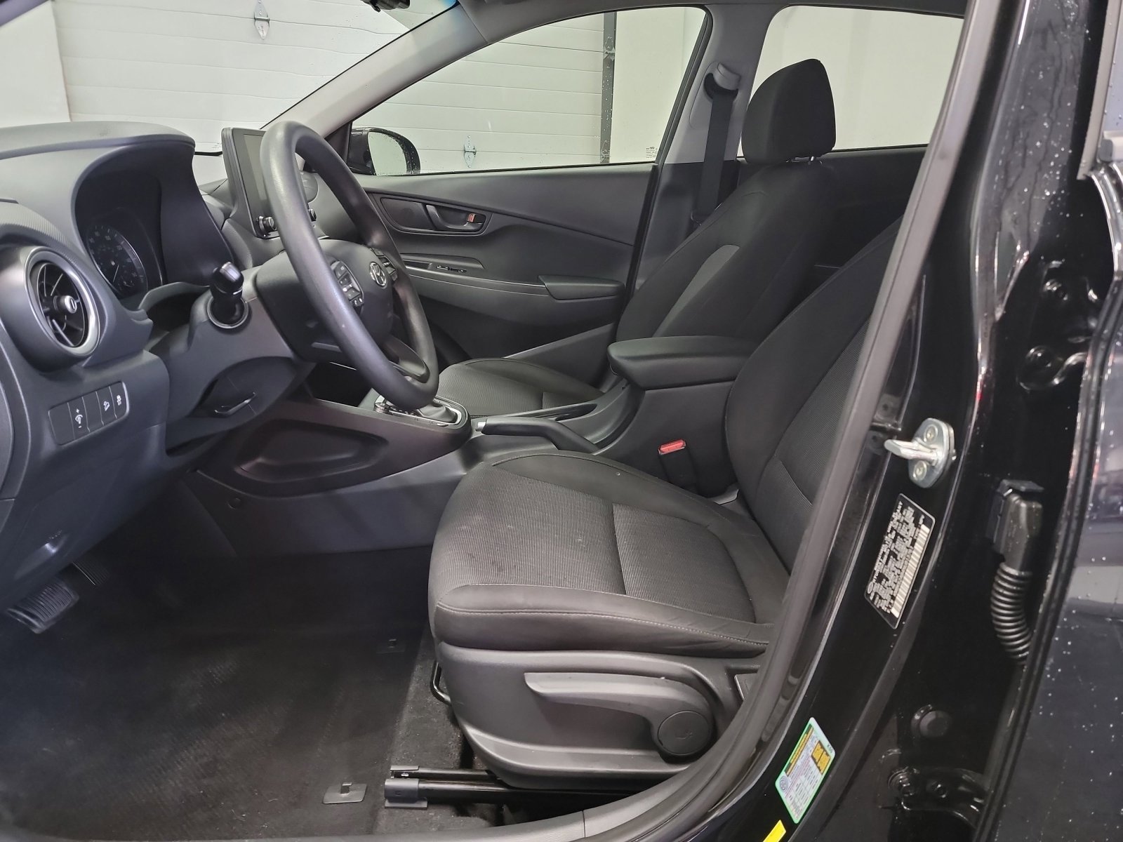 Used 2022 Hyundai Kona SEL FWD image 12