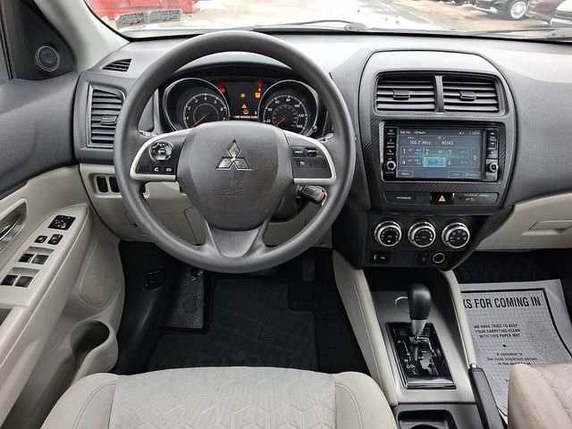 Used 2020 Mitsubishi Outlander Sport ES image 11