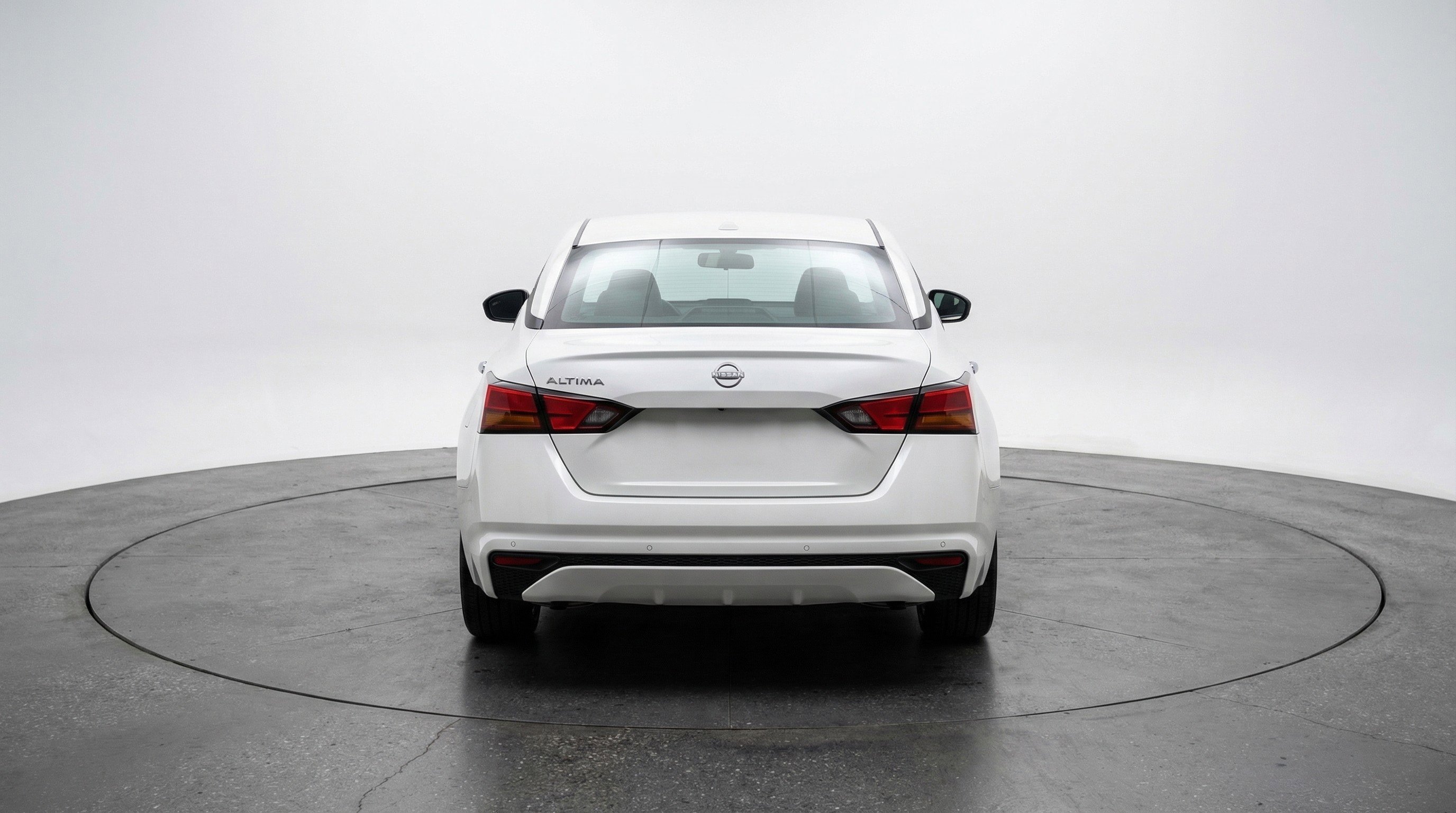 Used 2025 Nissan Altima 2.5 SV FWD image 7