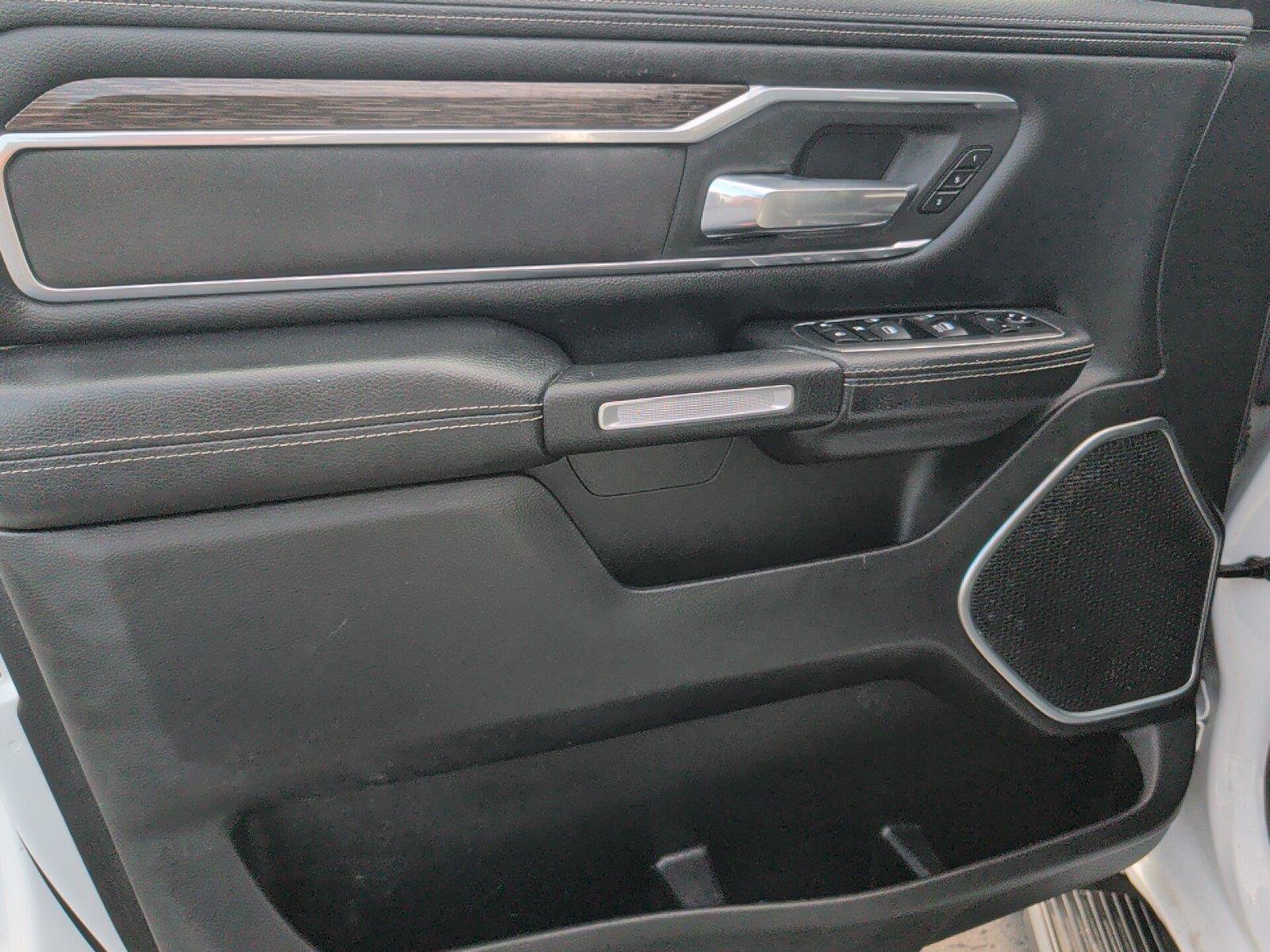 Used 2020 RAM 1500 Laramie AWD/4WD image 16