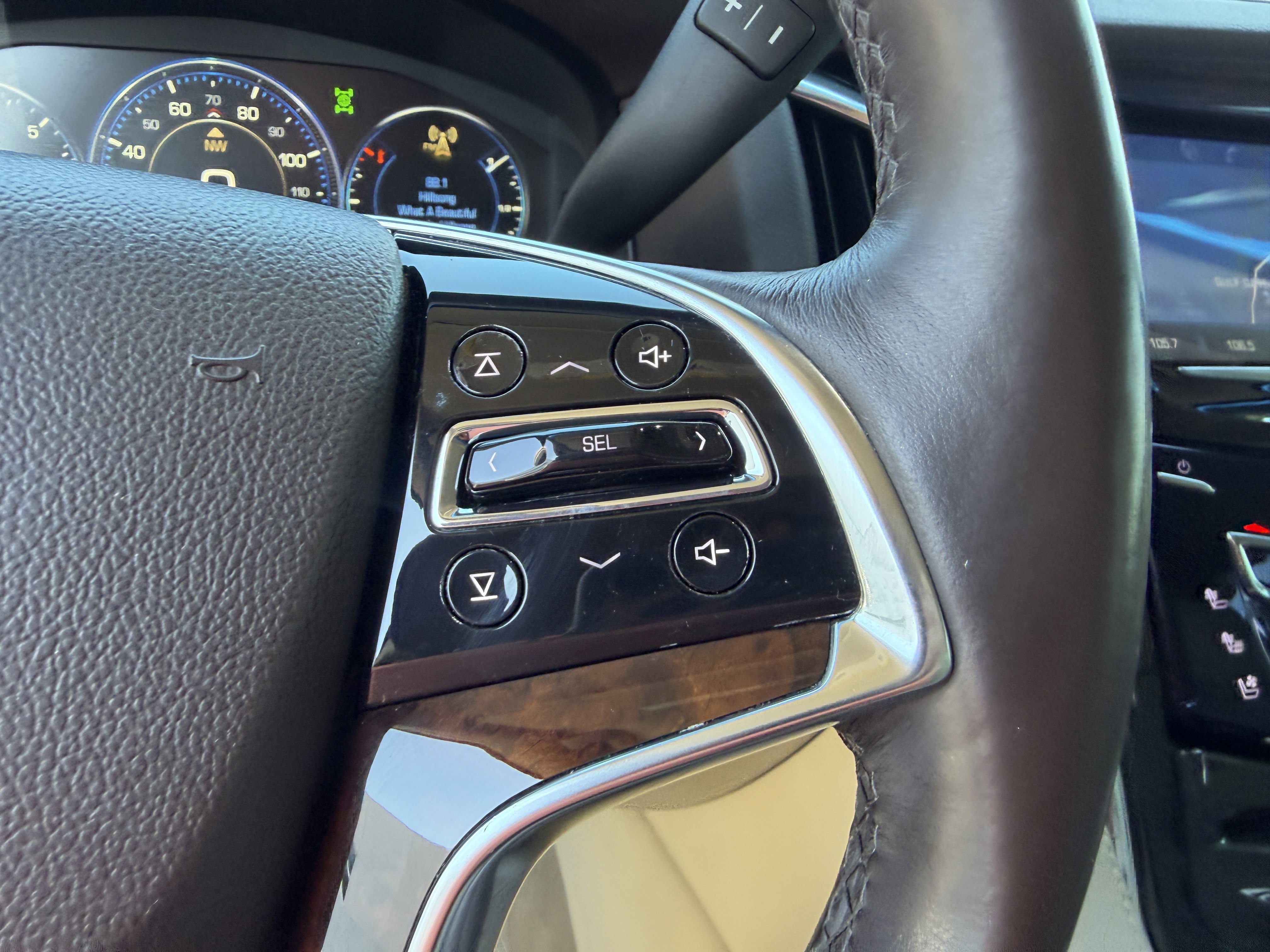 Used 2015 Cadillac Escalade ESV Luxury image 30