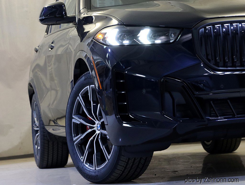 Used 2026 BMW X5 xDrive40i w/ M Sport Package image 3