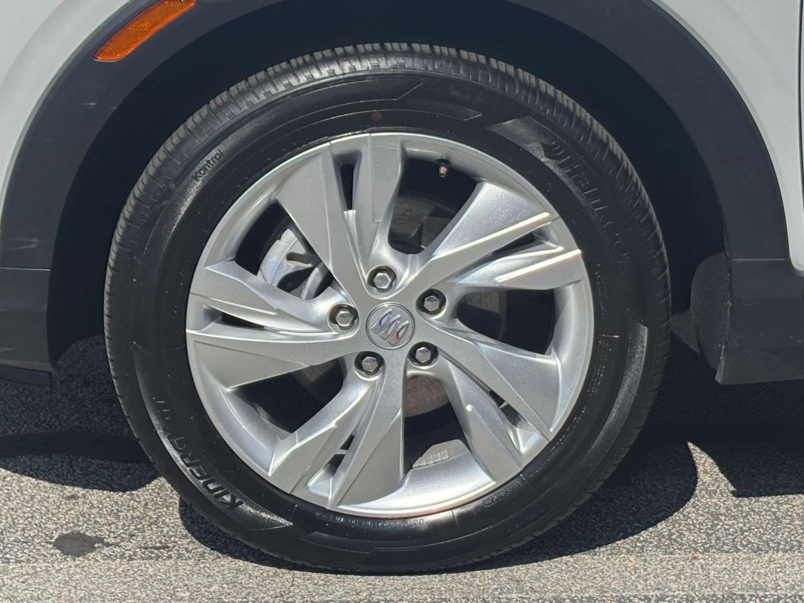 Used 2025 Buick Encore GX Preferred FWD image 29