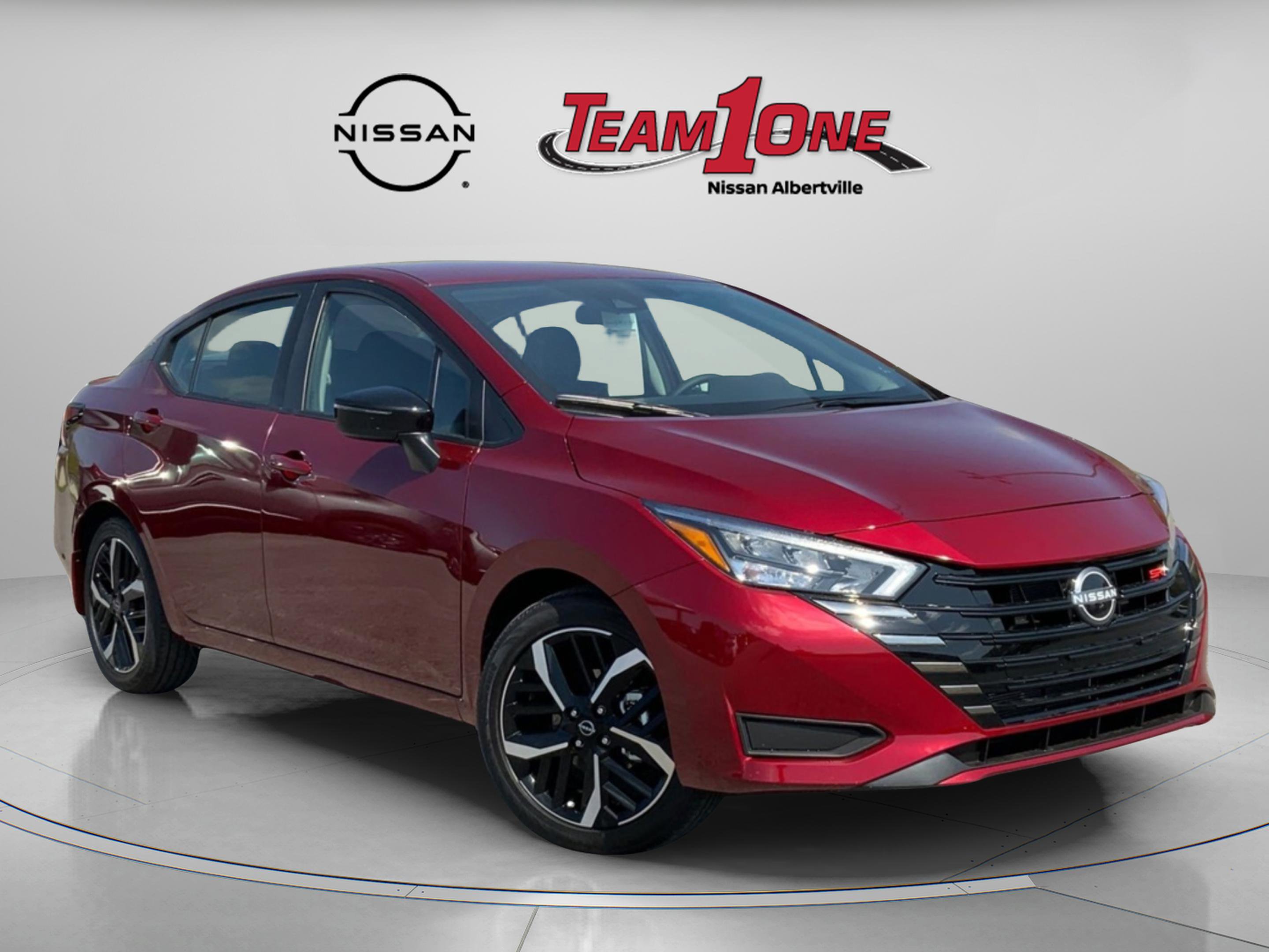 New 2025 Nissan Versa SR w/ Trunk Package image 1