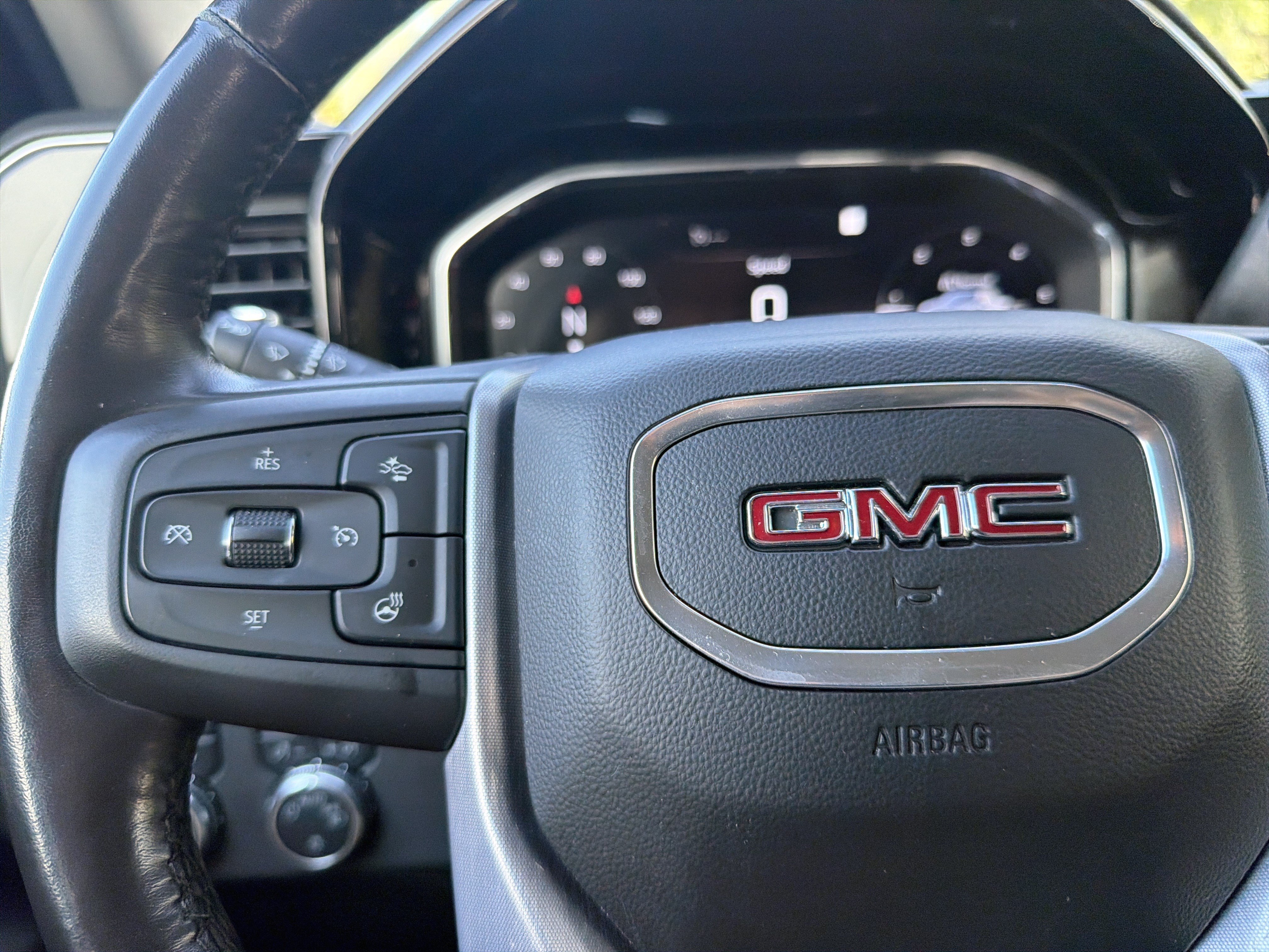 Used 2022 GMC Sierra 1500 SLE AWD/4WD image 28